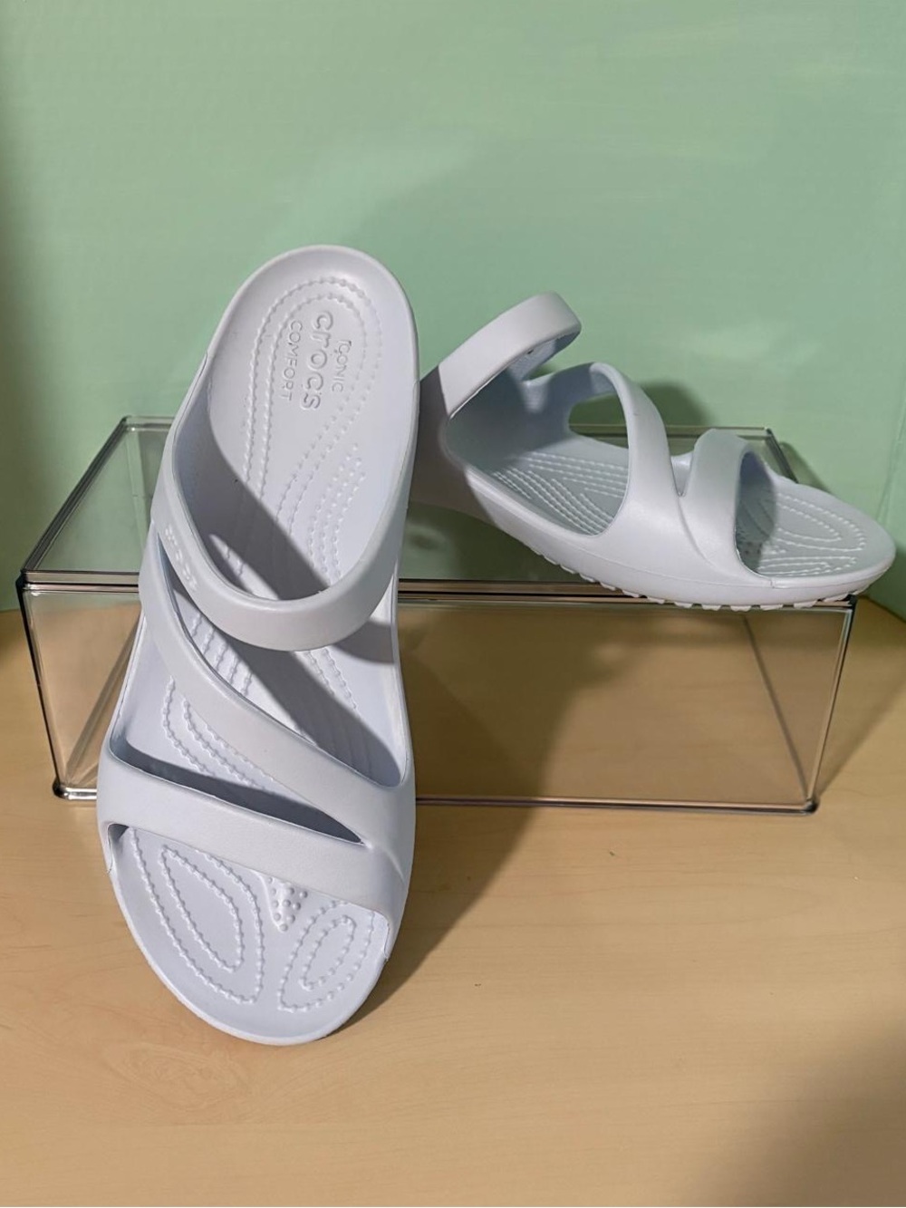 Crocs Kadee Strappy Sandals Women’s Size 9 light blue NWOT Comfort Slip On
